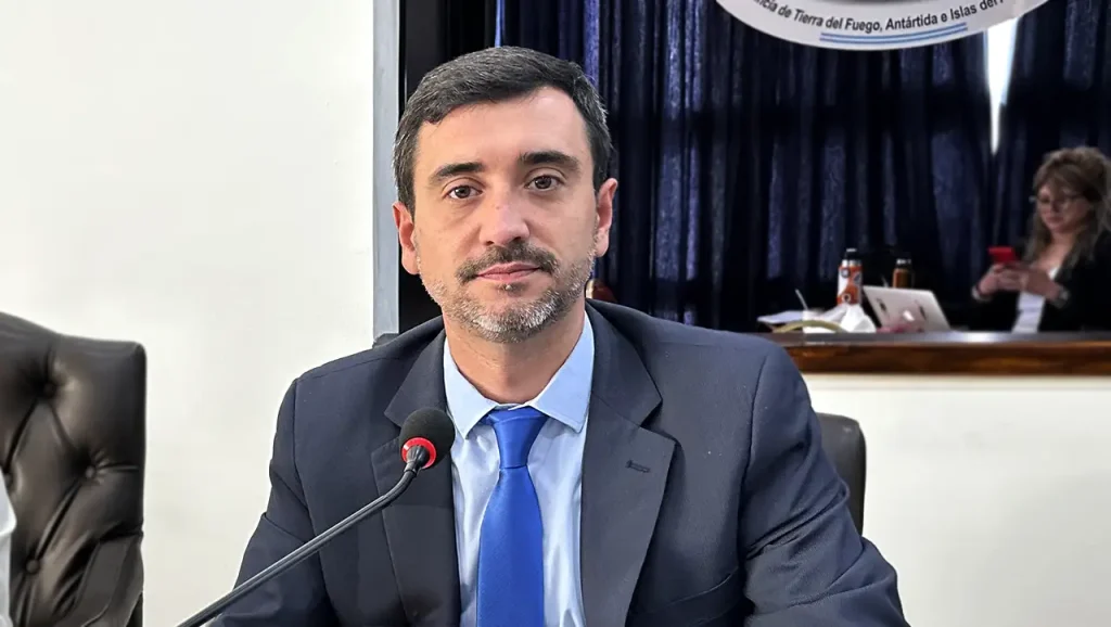 Agustín Coto Legislatura TDF