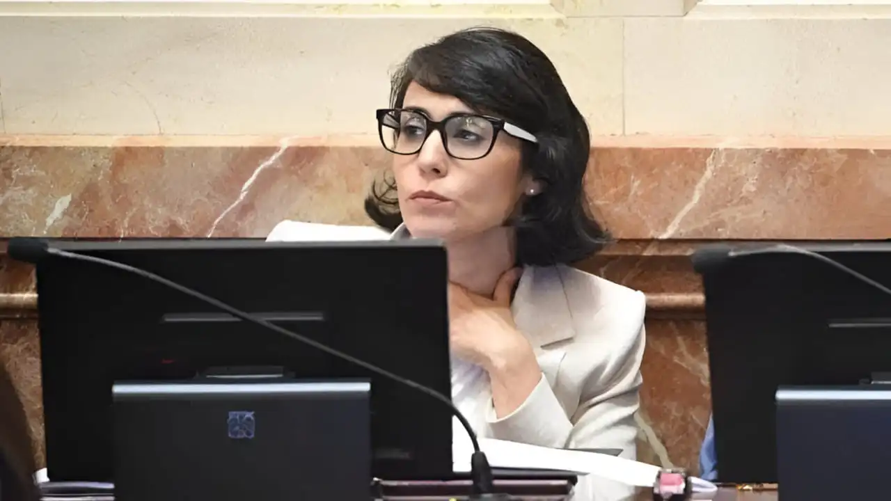 Senadora Belén Monte de Oca Senadora Belén Monte de Oca