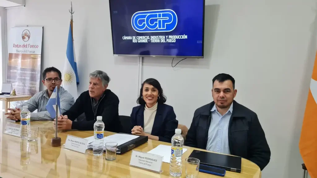 Monte de Oca, Pauli y Rodríguez en Río Grande