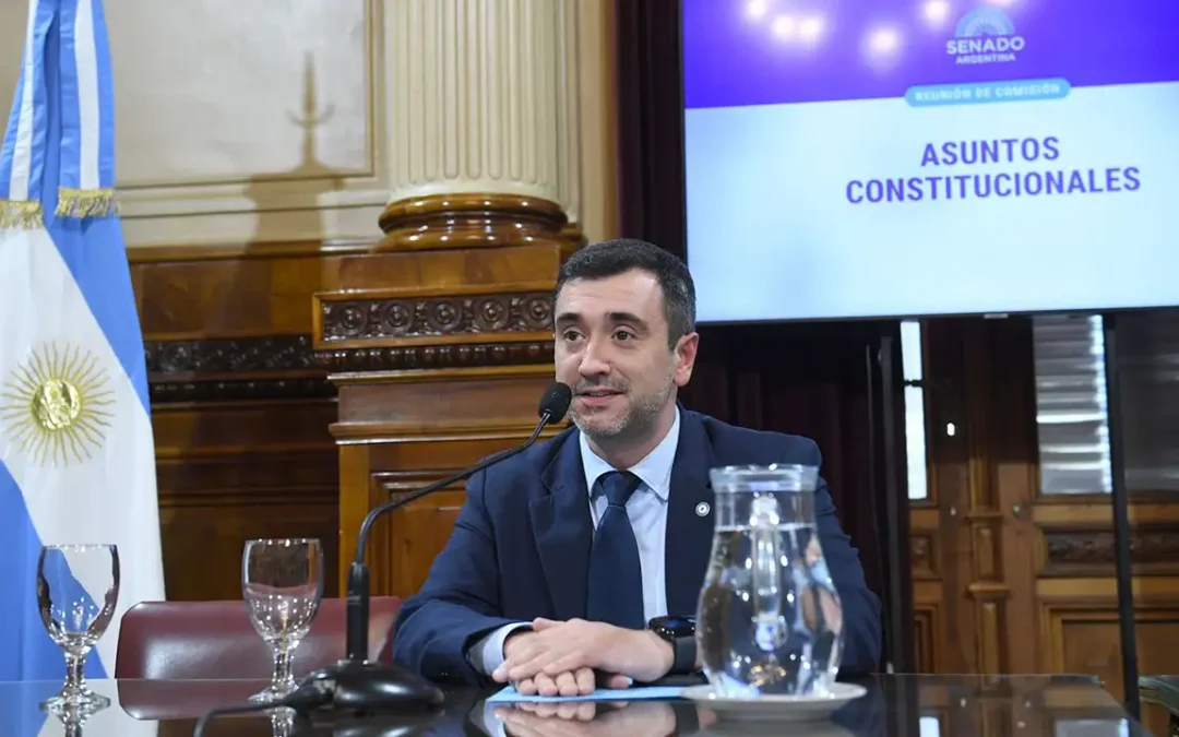 AGUSTÍN COTO ASUMIÓ LA PRESIDENCIA DE LA COMISIÓN DE ASUNTOS CONSTITUCIONALES