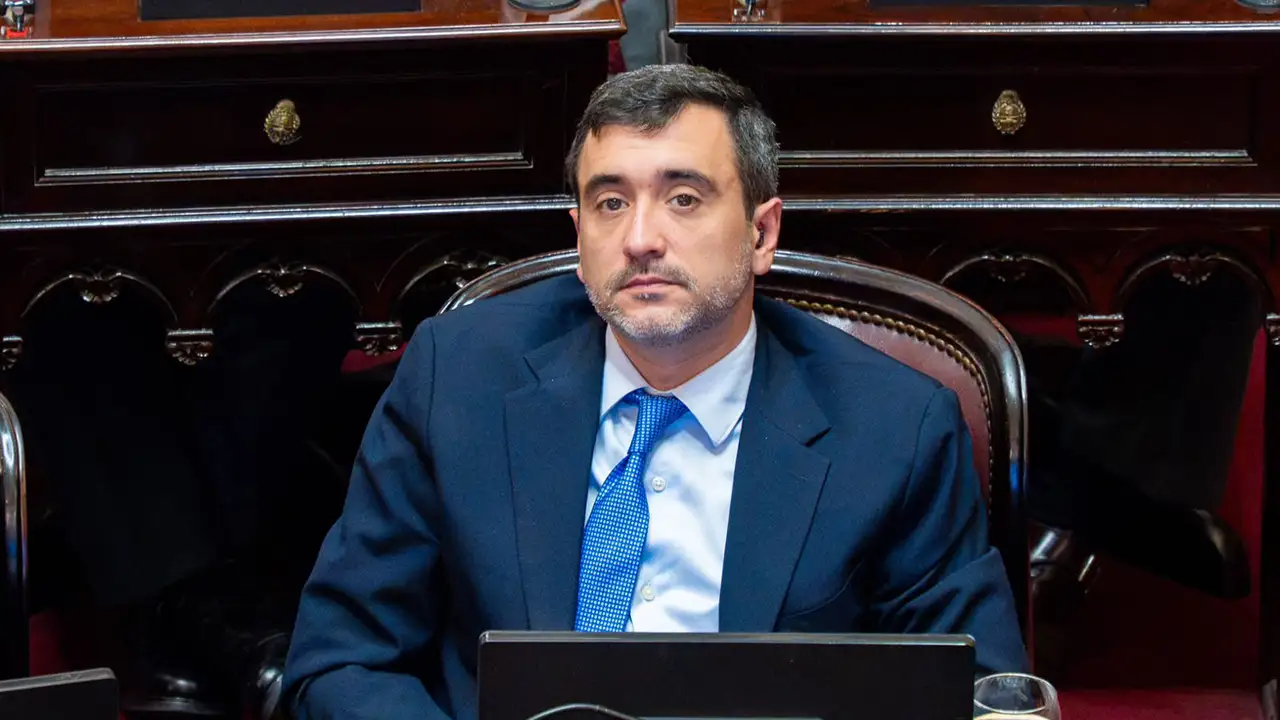 Senador Agustín Coto Senador Agustín Coto